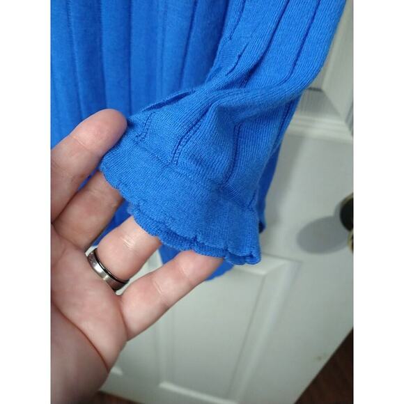 Soft Surroundings Woman L Sweater Blue Pullover Button Sleeve Scalloped Trim... - Picture 7 of 10